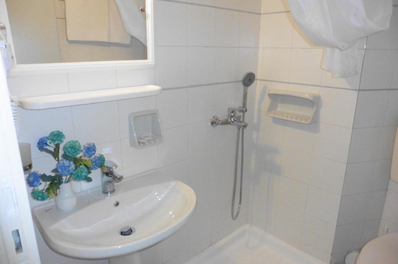 Julies Apartments Kokkini Hani Eksteriør billede