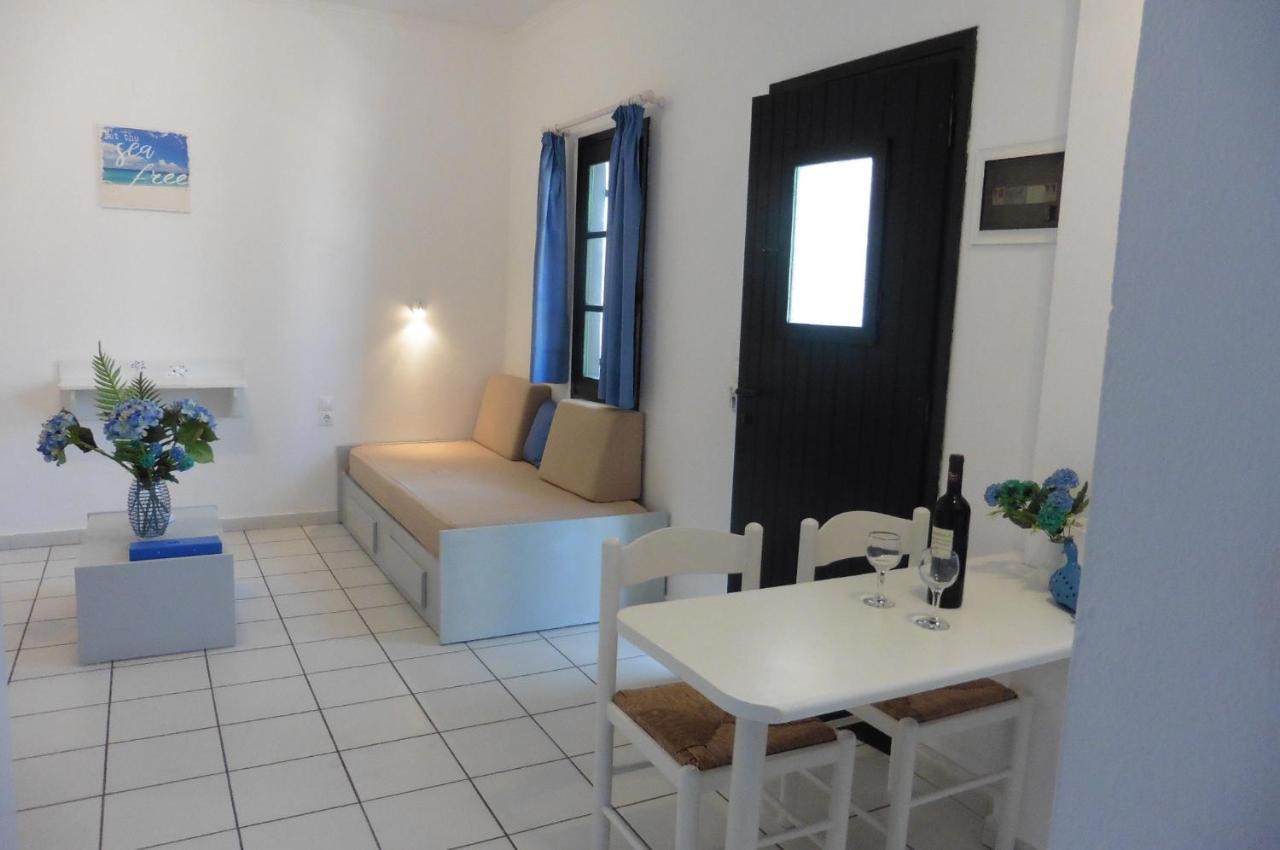 Julies Apartments Kokkini Hani Eksteriør billede